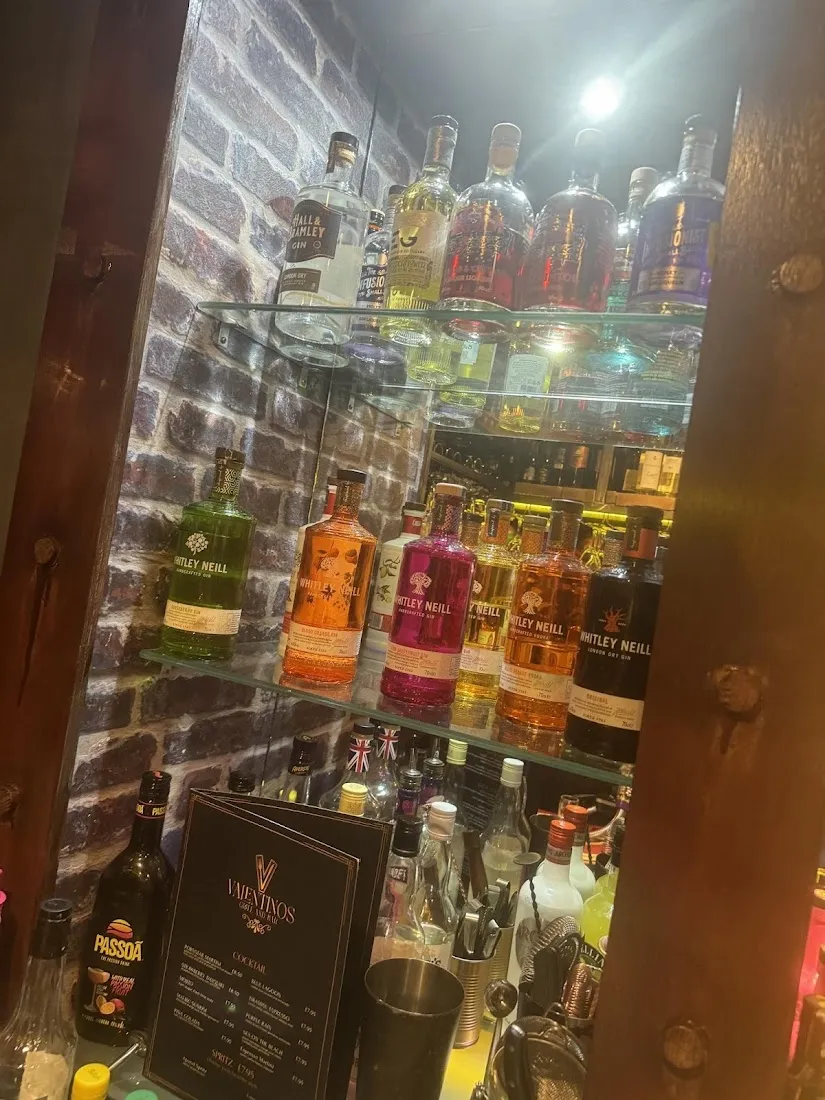 Valentino’s Italian restaurant bar & grill